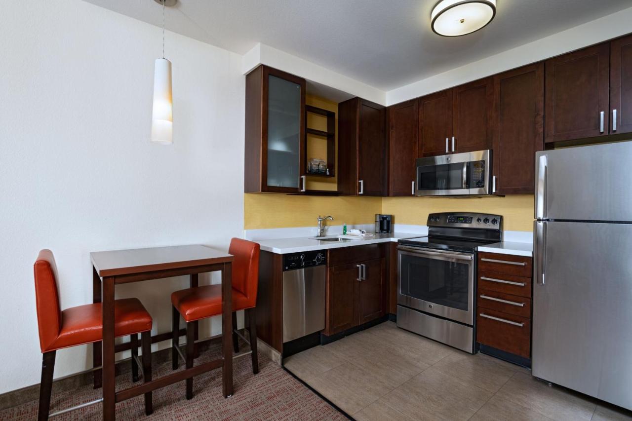 By Marriott Aksarben Village 3* Omaha